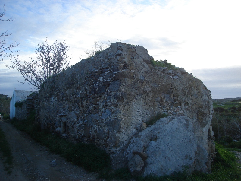 pyrgosga8.jpg vivlosfoto